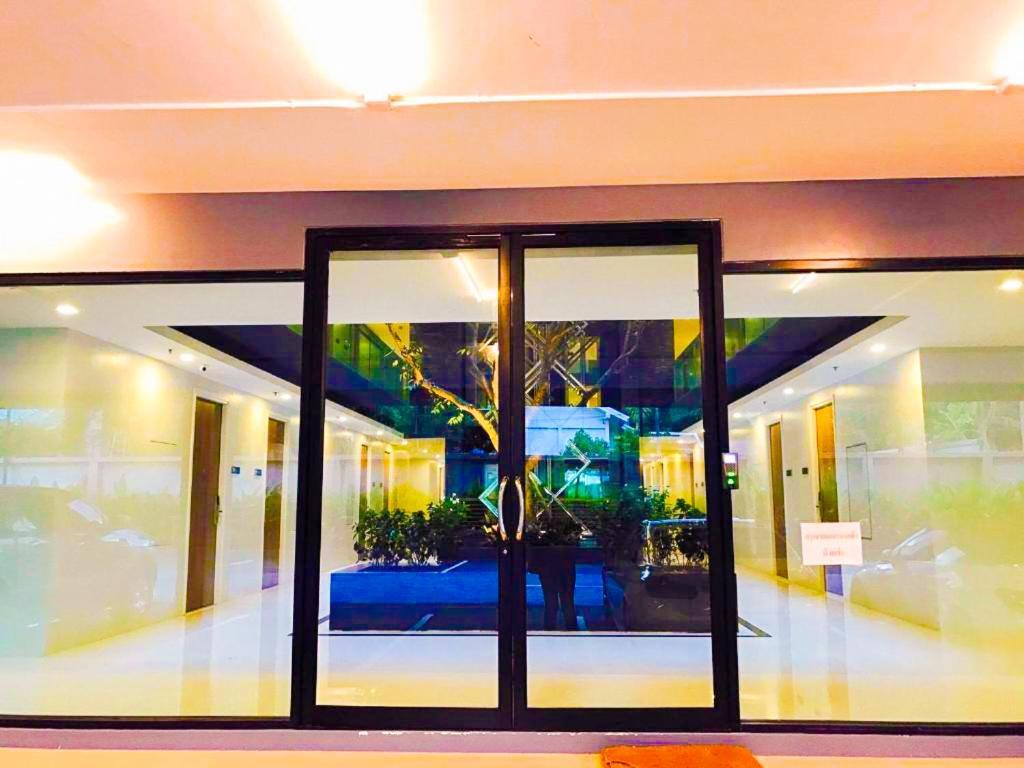 The Star Hill Condo Luxury Suites Chiang Mai Esterno foto