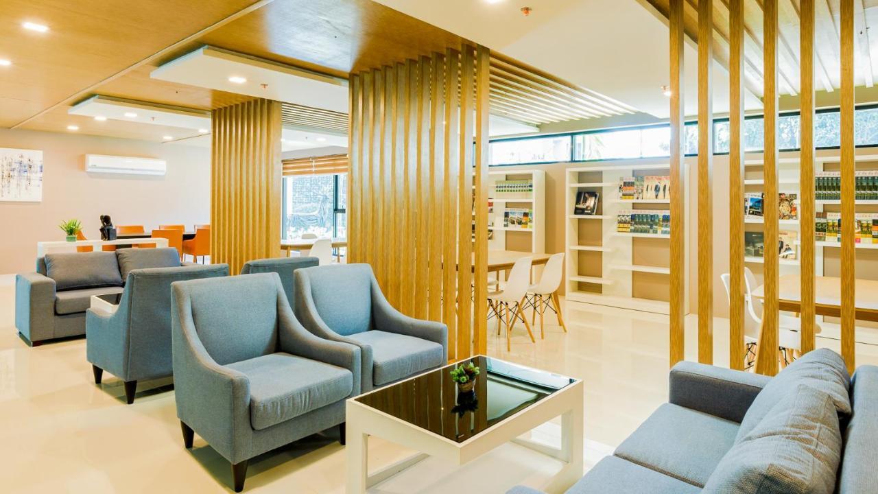 The Star Hill Condo Luxury Suites Chiang Mai Esterno foto
