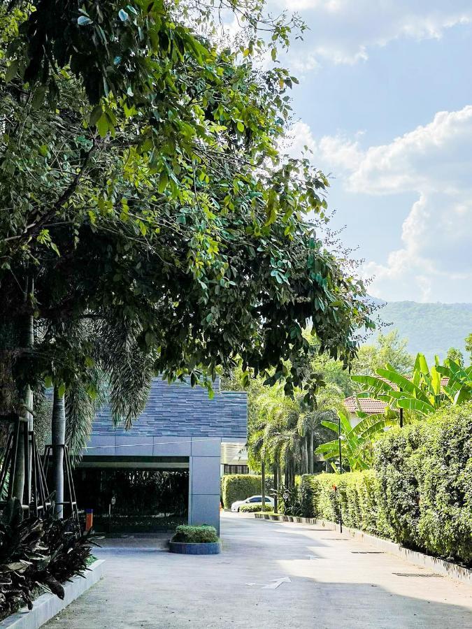 The Star Hill Condo Luxury Suites Chiang Mai Esterno foto